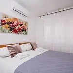 Marjan Hill 3-br Apt,5 Guests Private Garden Near Appartement Split